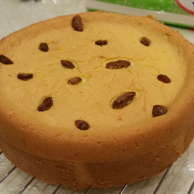 简单好做的8寸戚风蛋糕