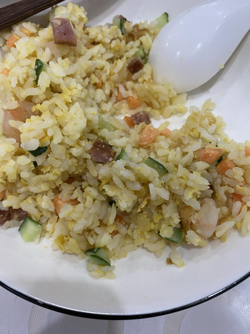 虾仁炒饭