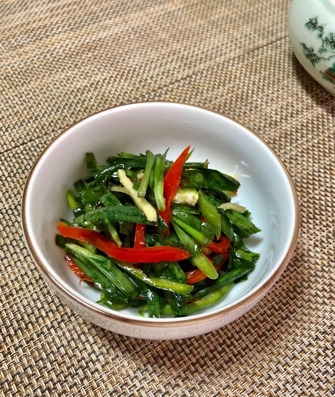 腌韭菜