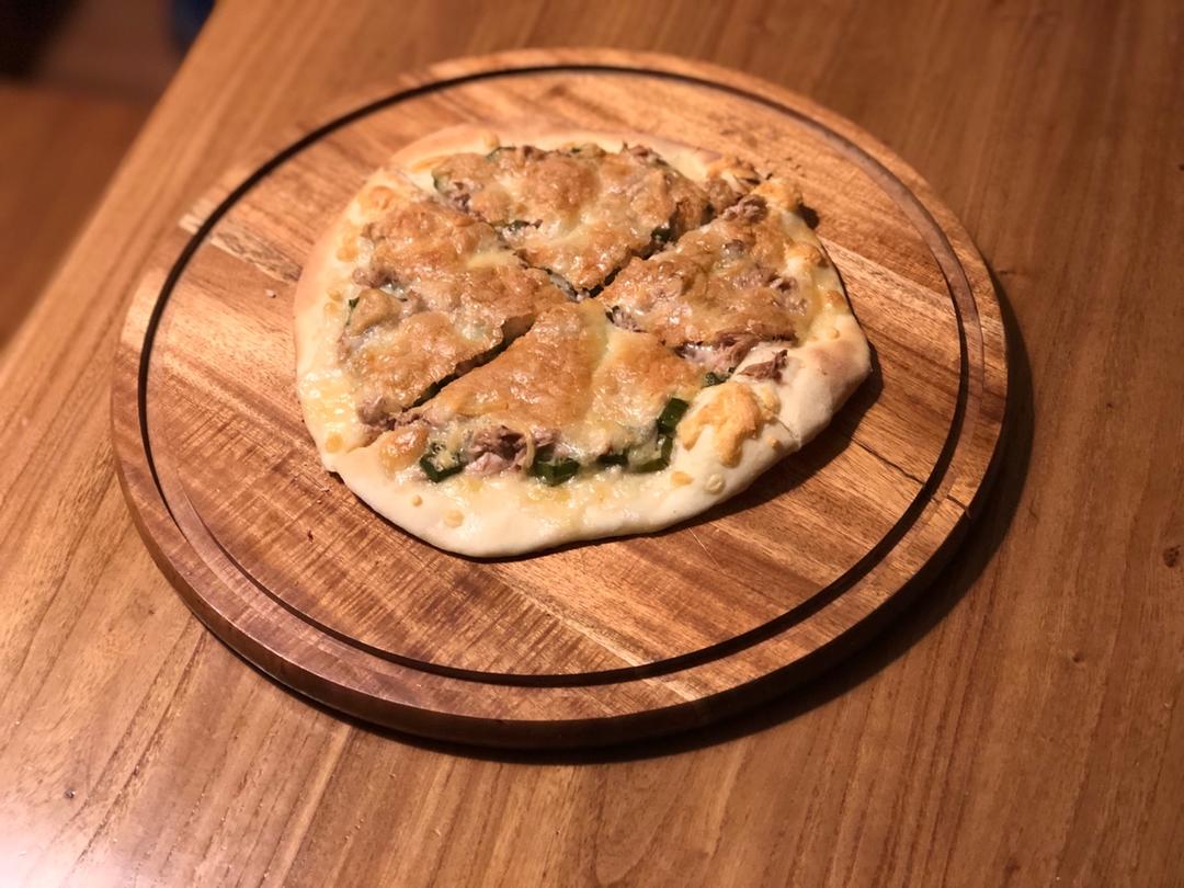 【缪斯老妈的食物灵感】秋葵金枪鱼披萨（附披萨饼底做法）