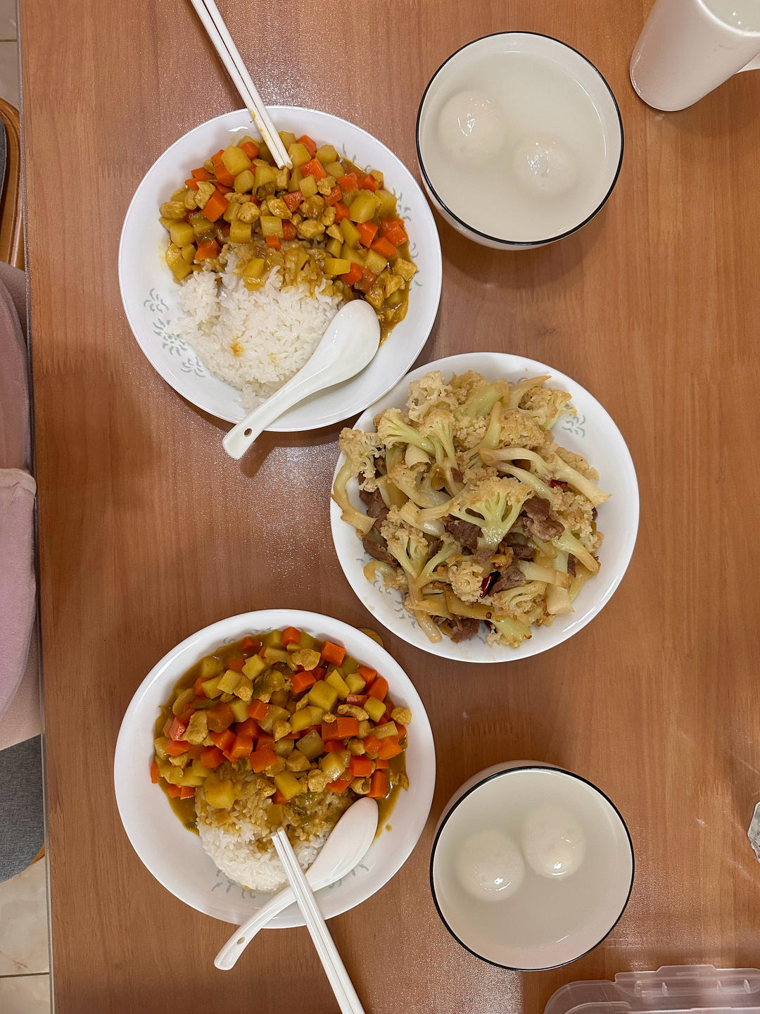 百梦多（好侍）咖喱鸡丁（洋葱胡萝卜土豆炒鸡胸）