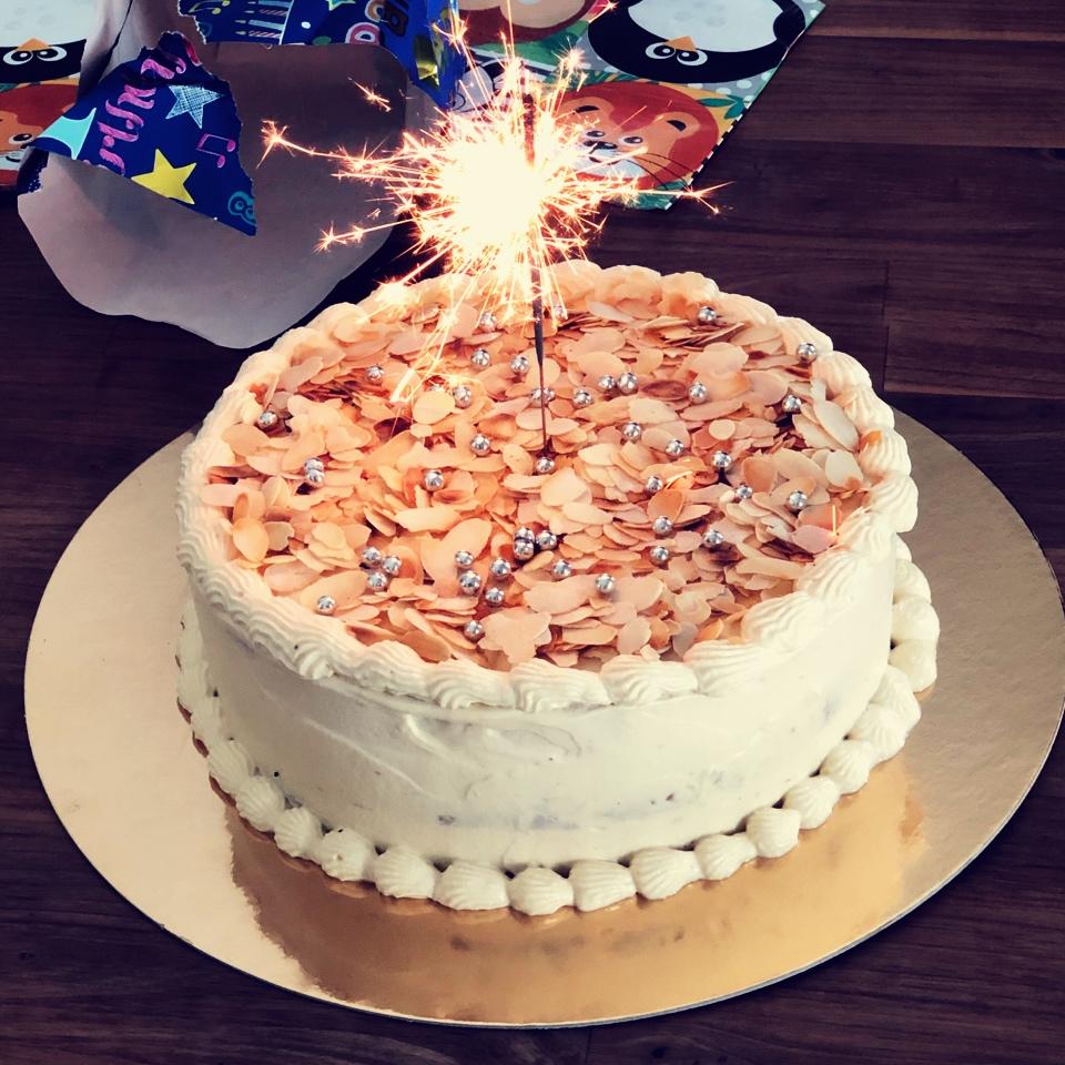 焦糖海盐生日蛋糕