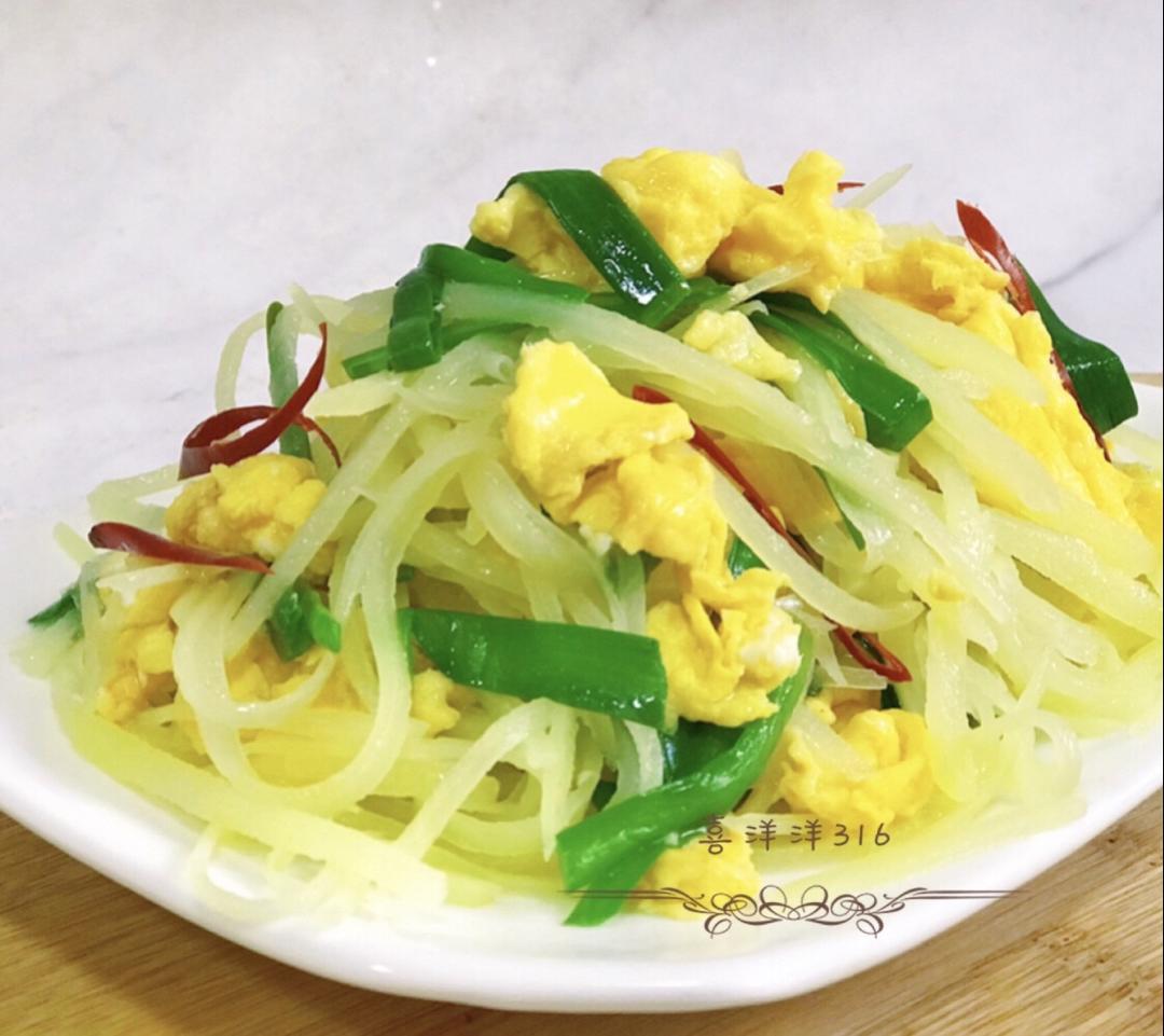 简单快手家常菜丨鸡蛋炒土豆丝