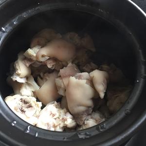 酸萝卜猪手汤（调料包版）的做法 步骤1