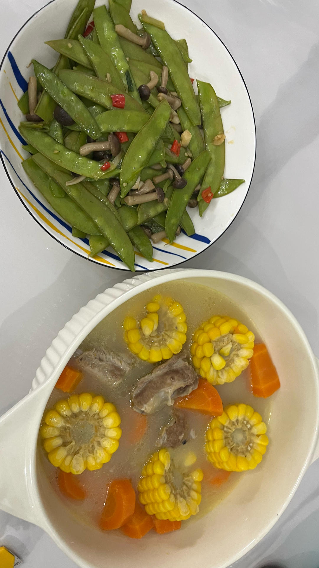 萝卜玉米排骨汤