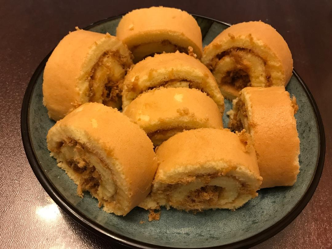 肉松戚风蛋糕卷