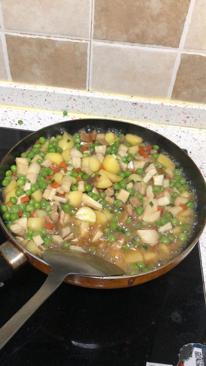 豌豆炒肉-营养丰富-超下饭  不辣（适合挑食偏食的儿童）
