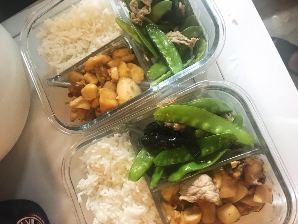简餐/便当（荷兰豆木耳炒肉片）
