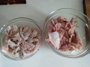 沙姜焗猪肚鸡的做法 步骤1