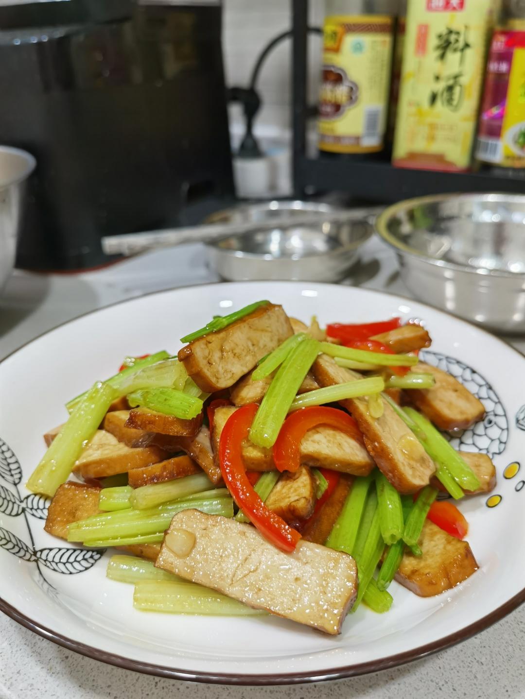 最家常丨香芹炒肉&芹菜炒香干