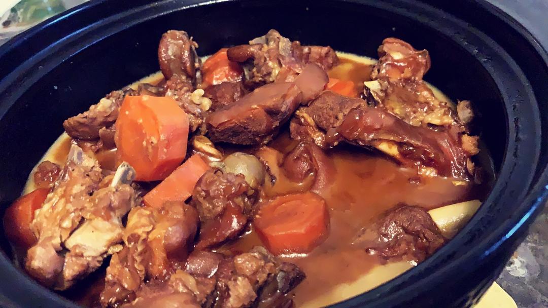 暖身广式羊肉煲