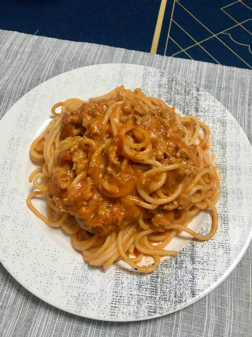 番茄肉酱意大利面