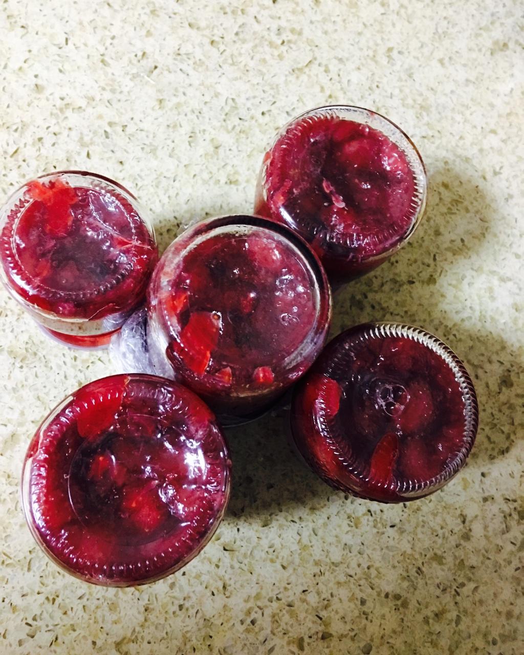 《Tinrry下午茶》番外篇-满满果肉的草莓果酱