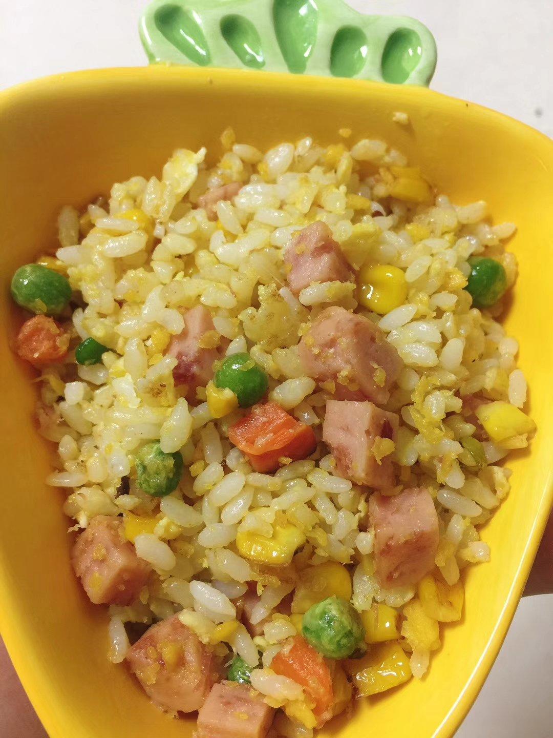 咸蛋黄什锦炒饭