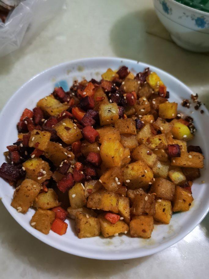 孜然火腿土豆丁