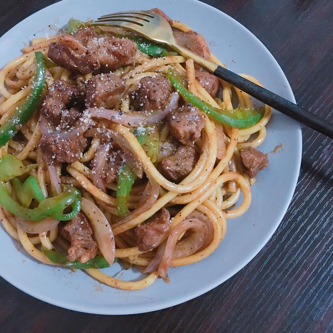 黑胡椒牛柳意大利面