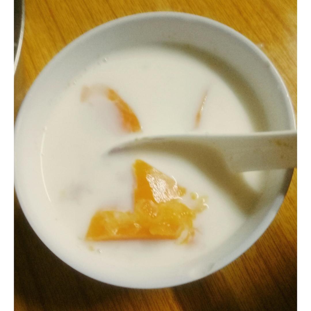 鲜奶炖木瓜