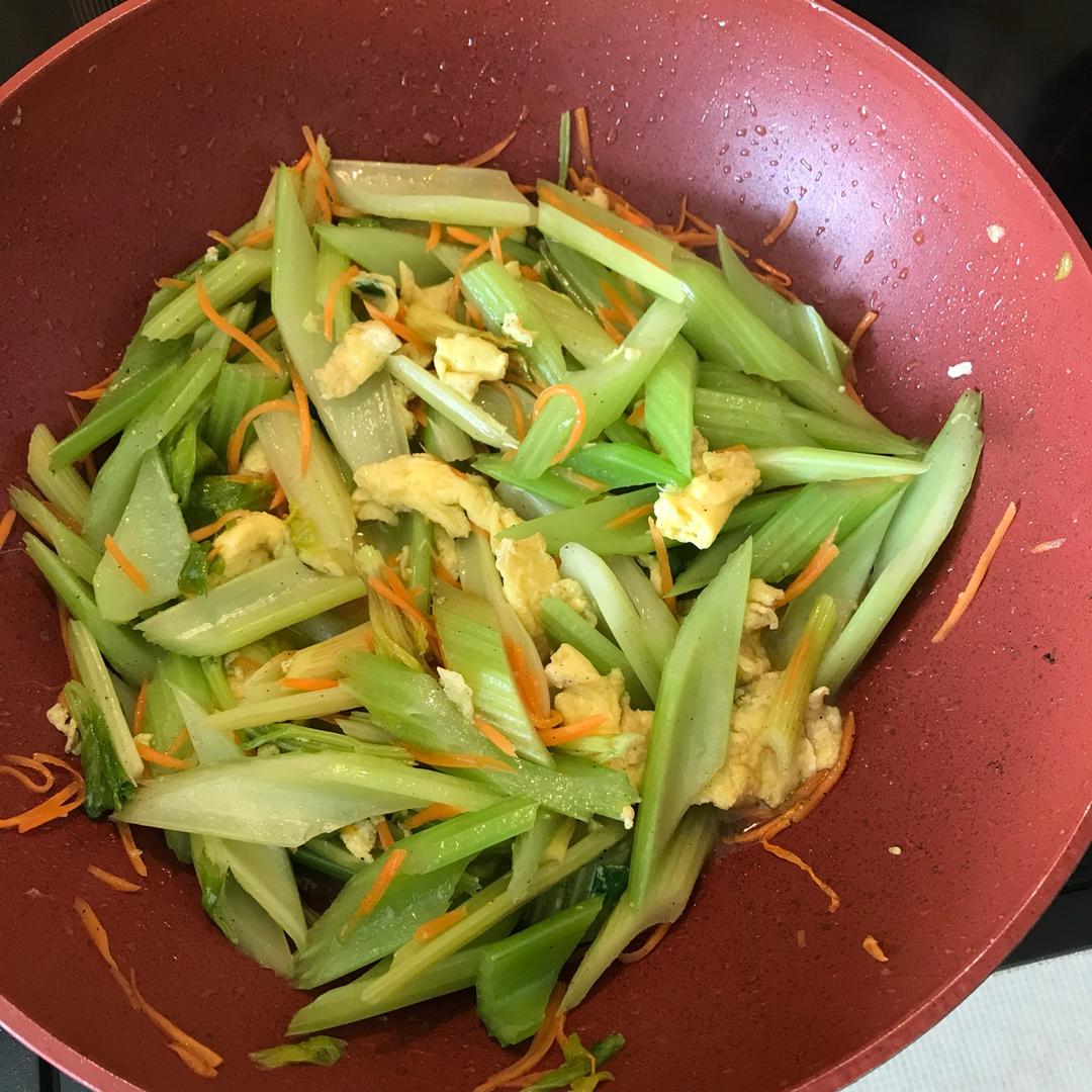 《中餐厅》芹菜炒蛋