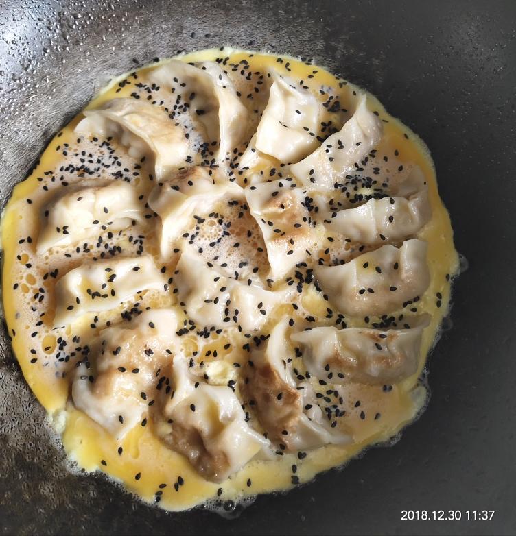 鸡蛋与饺子的约会