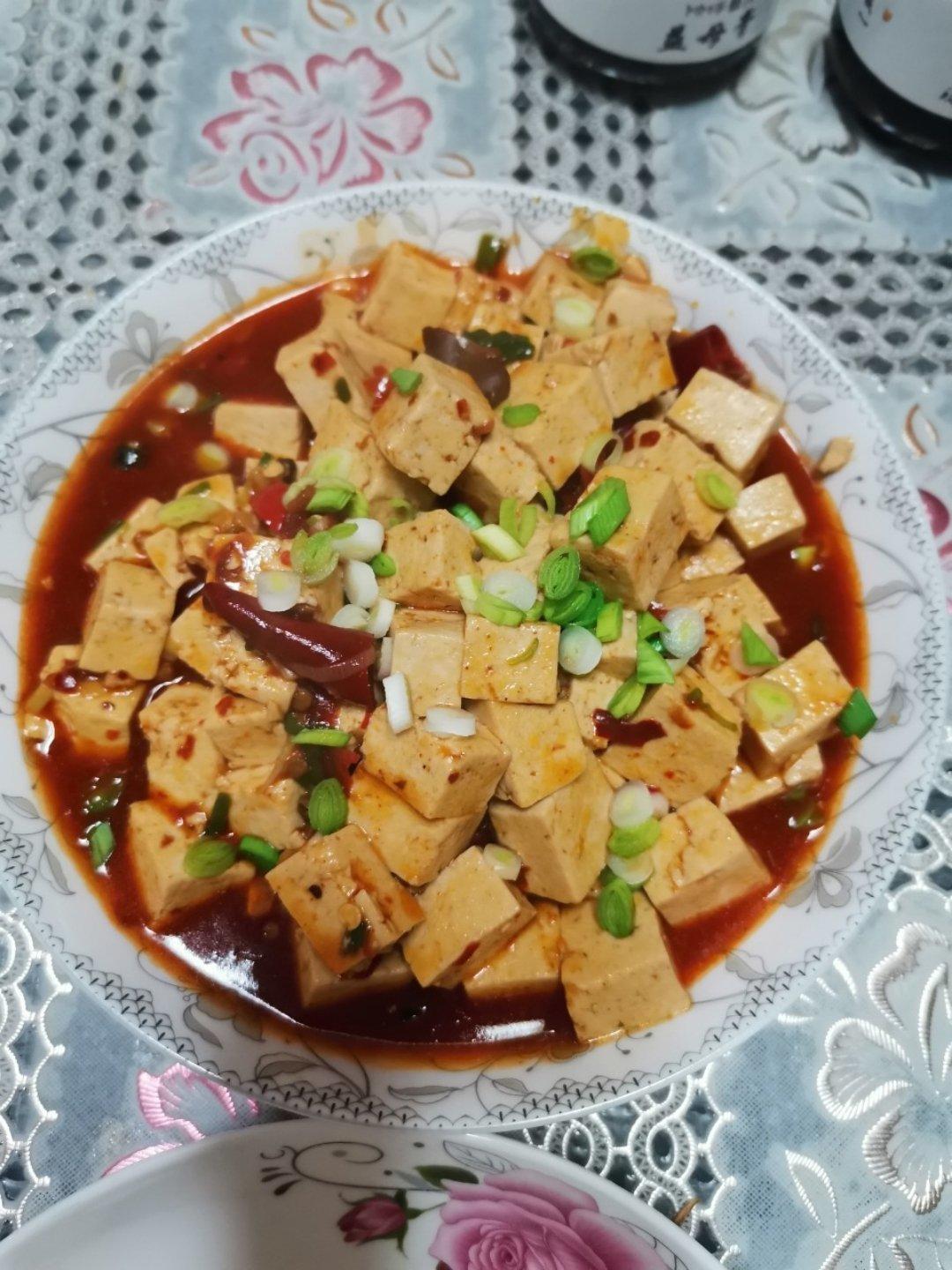 为什么每次你做的豆腐都不入味？？？看完你就知道了！！！超级下饭的麻婆豆腐连汤汁都要泡饭