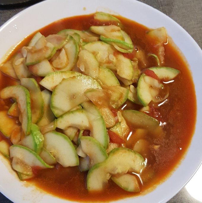 一分钟学会【番茄炒西葫芦】