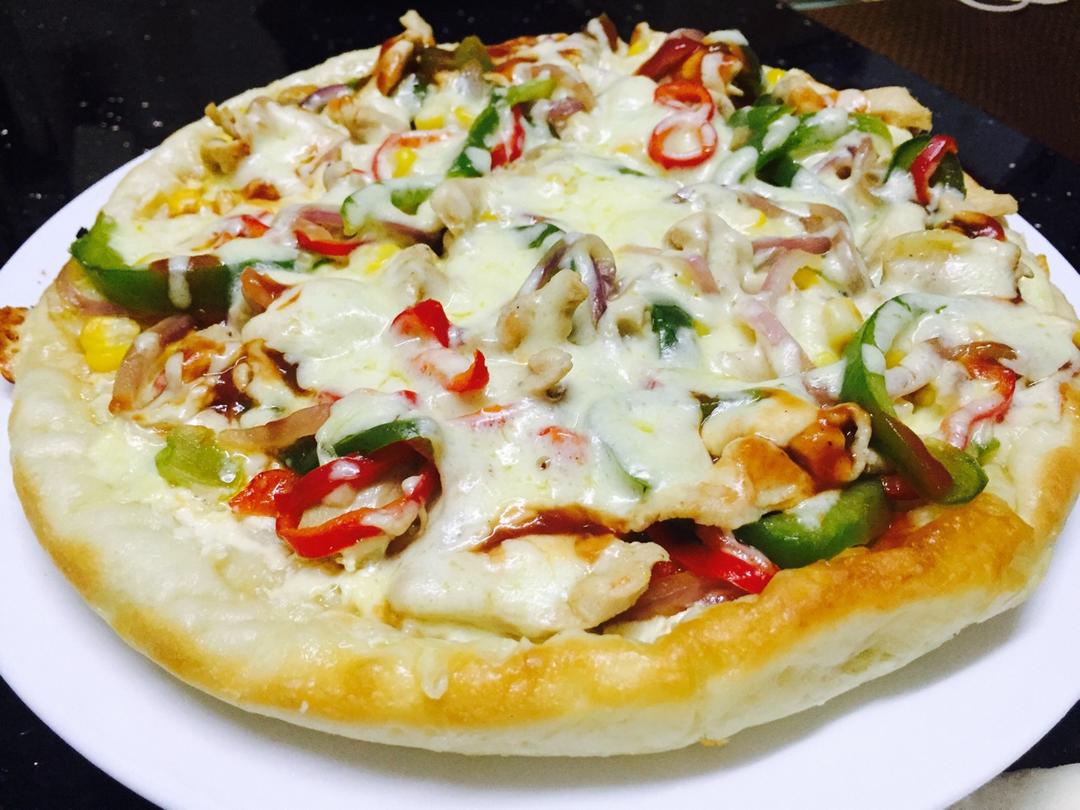 平底锅脆底香肠披萨