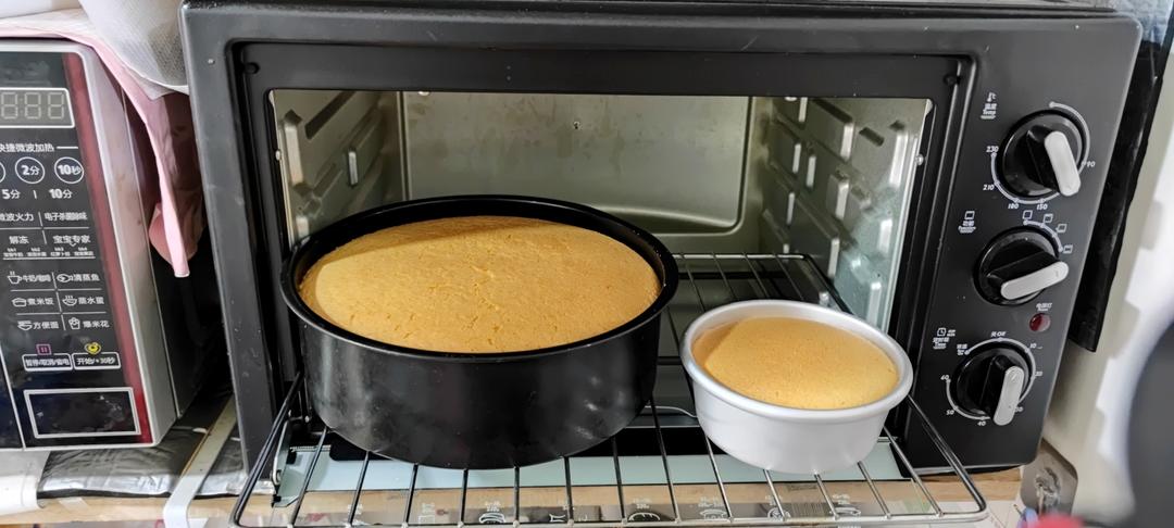 戚风蛋糕(5个鸡蛋版8寸)更软的做法