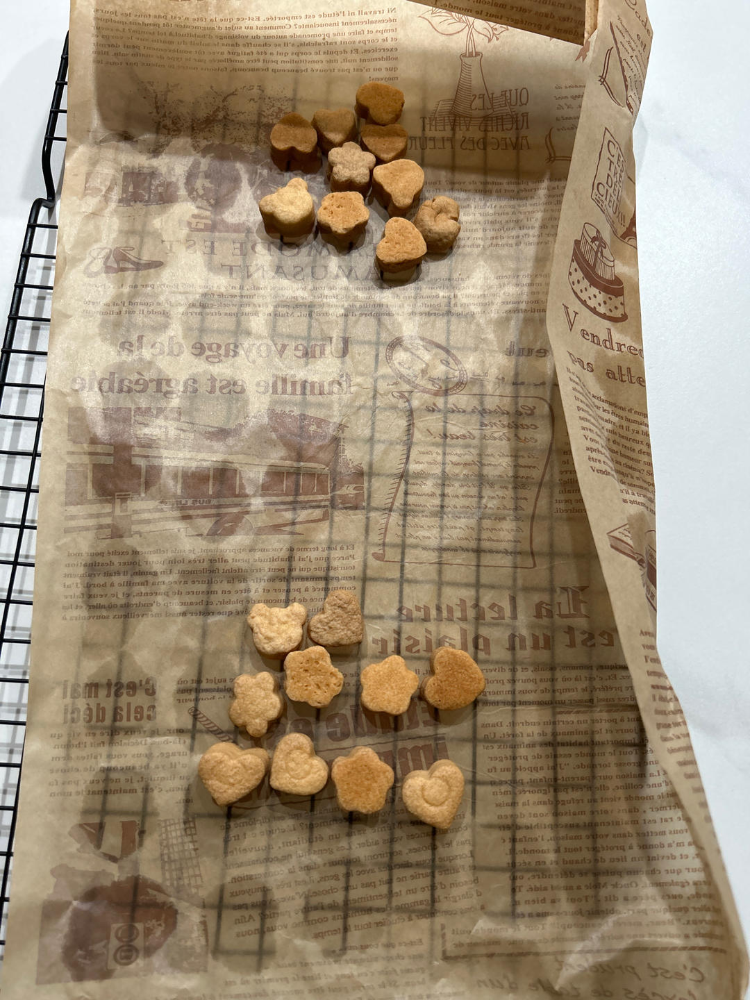 小朋友们超爱的卡通小饼干