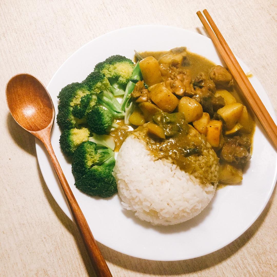 零失败日式咖喱鸡肉饭！！最正宗日本家庭做法！简单又好吃！