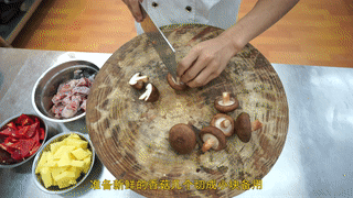 廚師長教你：“黃燜土雞”的家常做法，味道很贊先收藏了的做法 步驟5