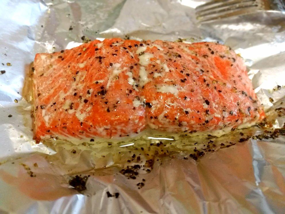 锡纸烤三文鱼  （Salmon Baked in Foil）