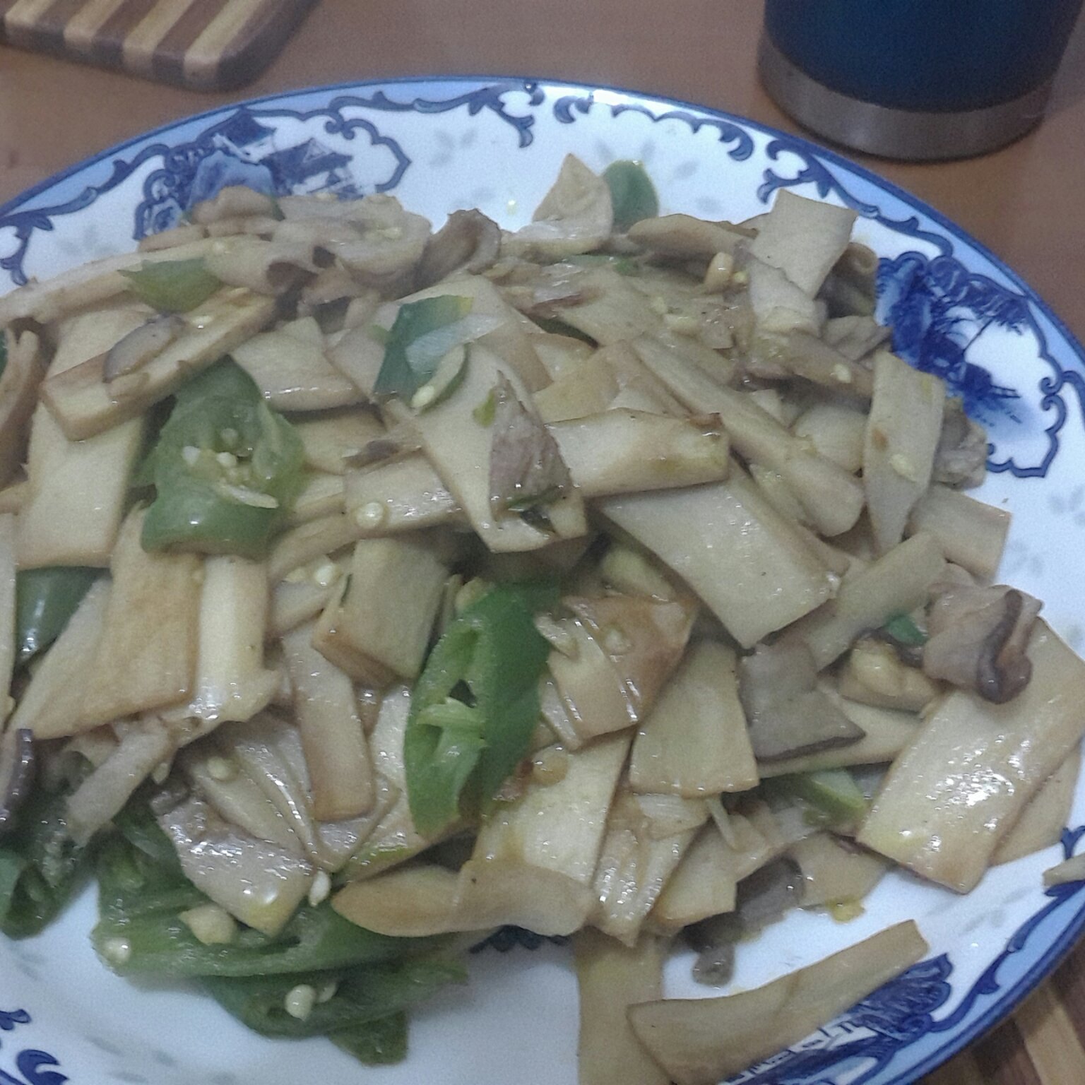 青椒素炒杏鲍菇