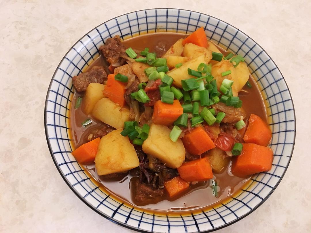 红烧牛肉土豆 （独家秘制）