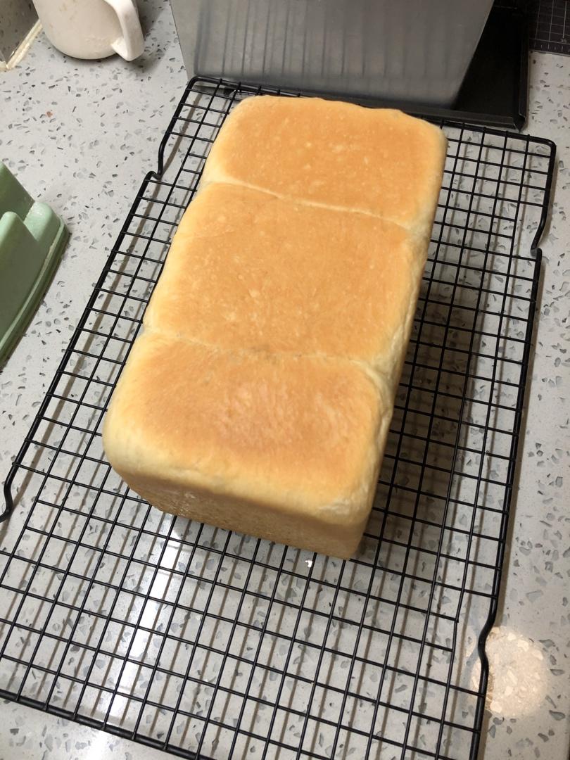 吐司，奶香手撕面包，超级香浓