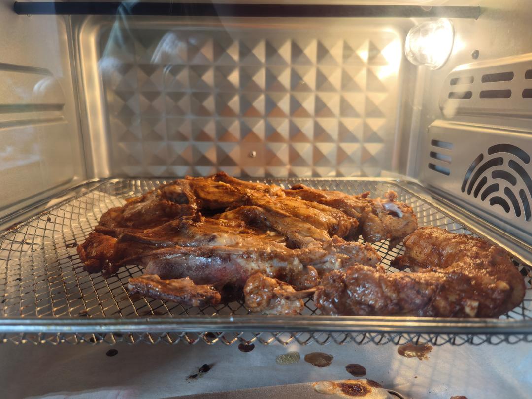 宵夜就吃【沈阳烤鸡架】！咔咔一顿啃，好吃又上瘾