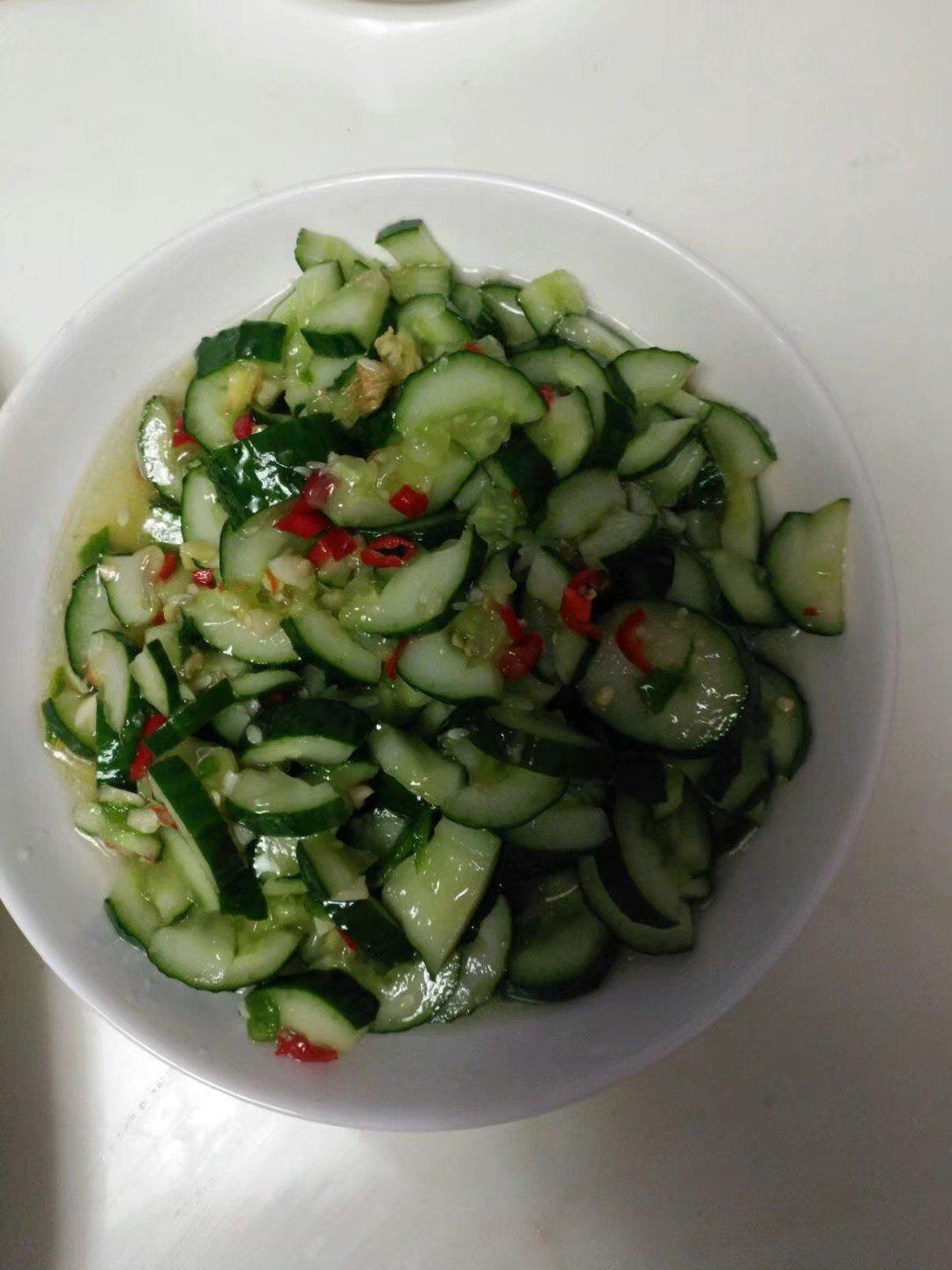 赞不绝口拍黄瓜🥒