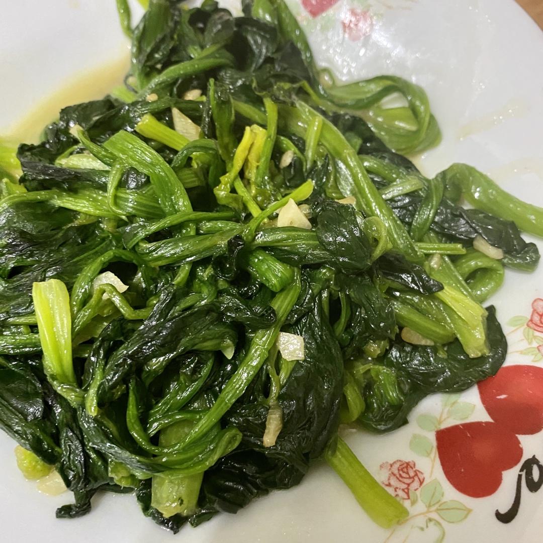 清炒菠菜
