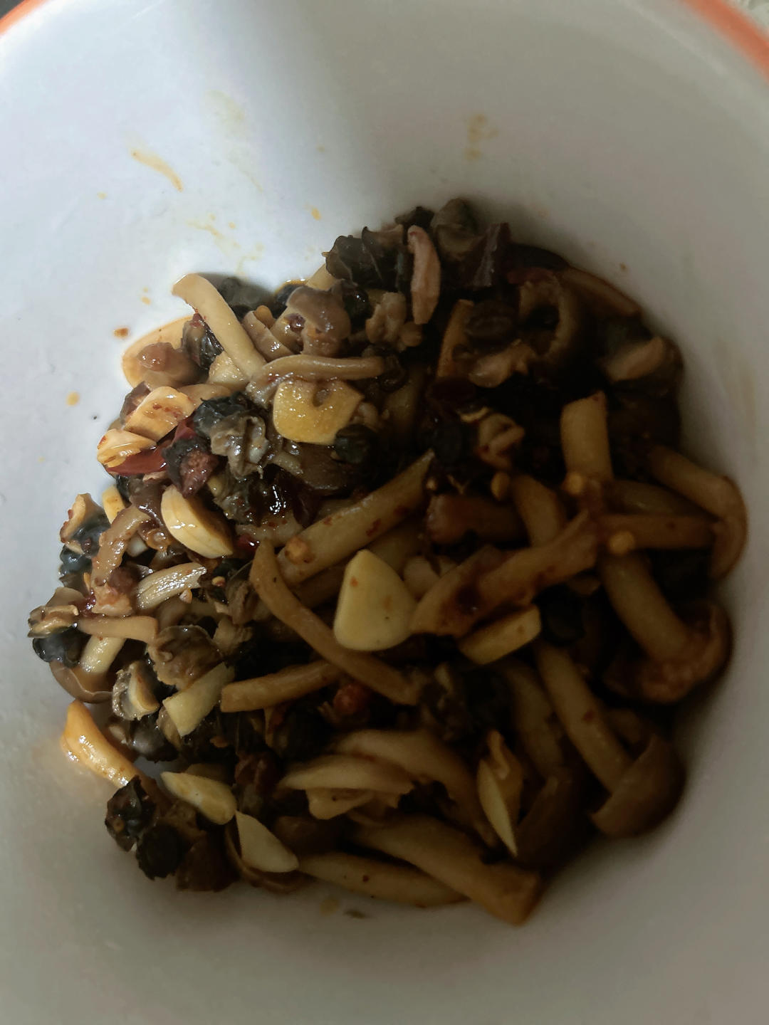 香菜炒田螺肉