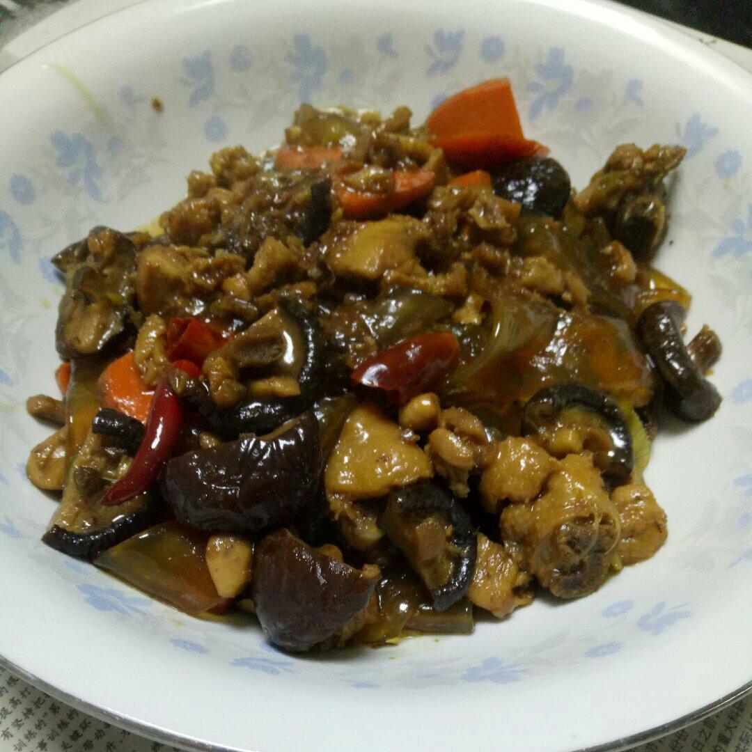 小鸡炖蘑菇