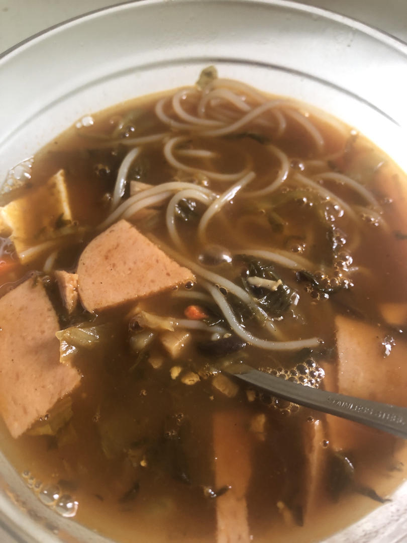 酸菜肉丝粉/面，小美的美食