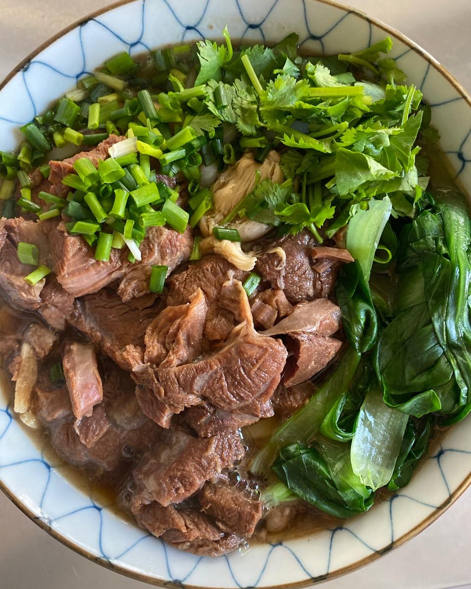 超级好吃的台湾红烧牛肉面