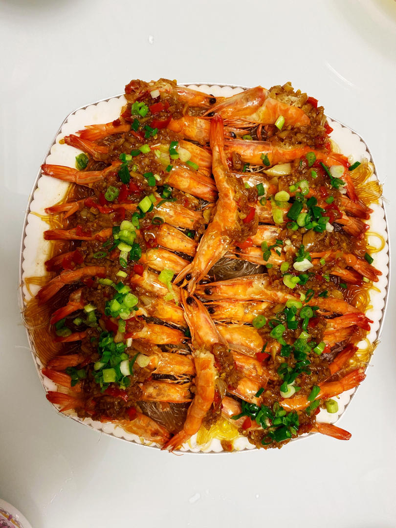 0失败的蒜茸酱粉丝蒸虾🦐🦐🦐（蒜茸酱衍生菜谱）