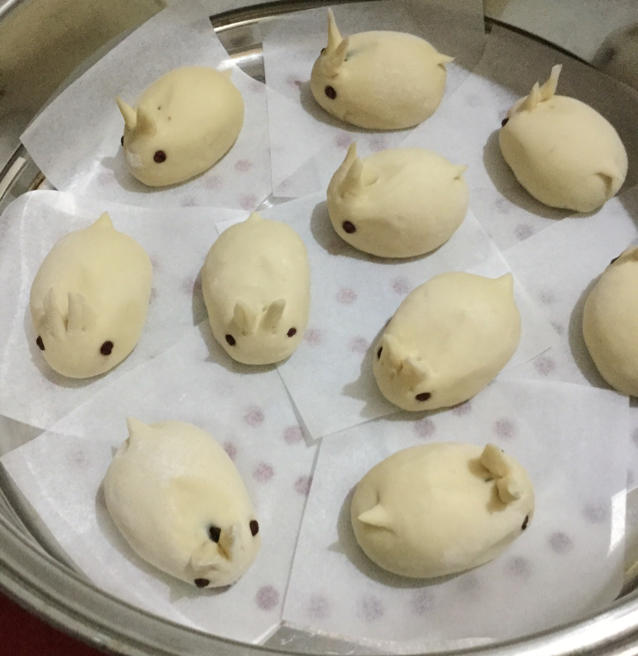 安波兔做的动物造型奶黄包