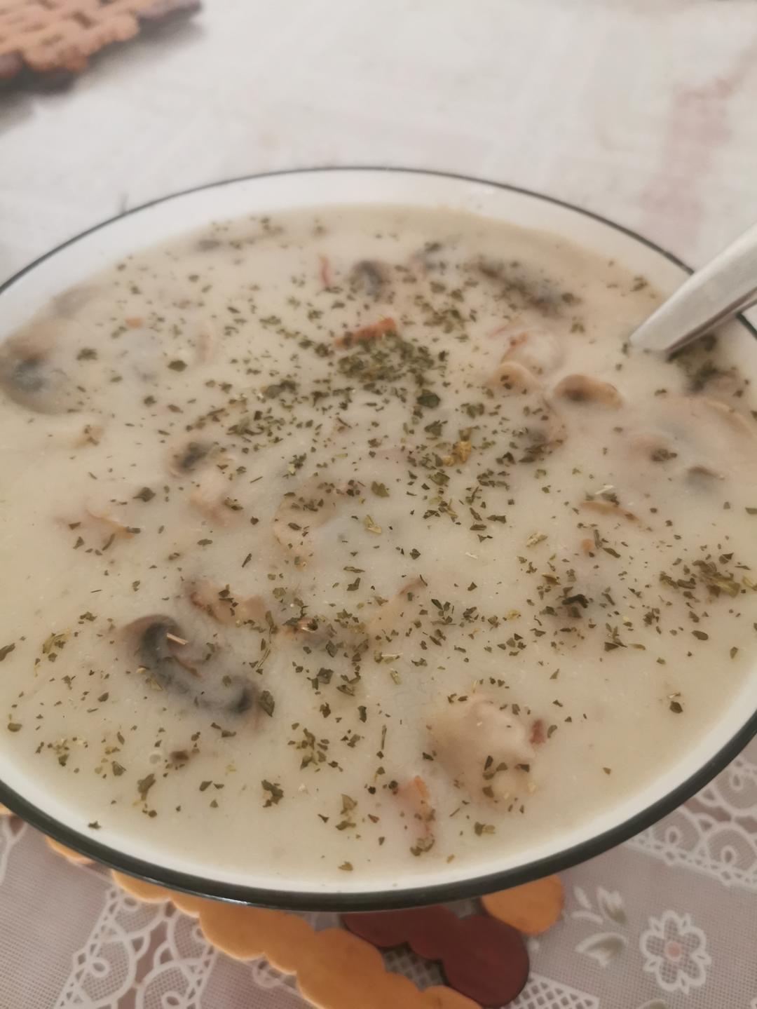 奶油鸡茸蘑菇汤（必胜客同款）