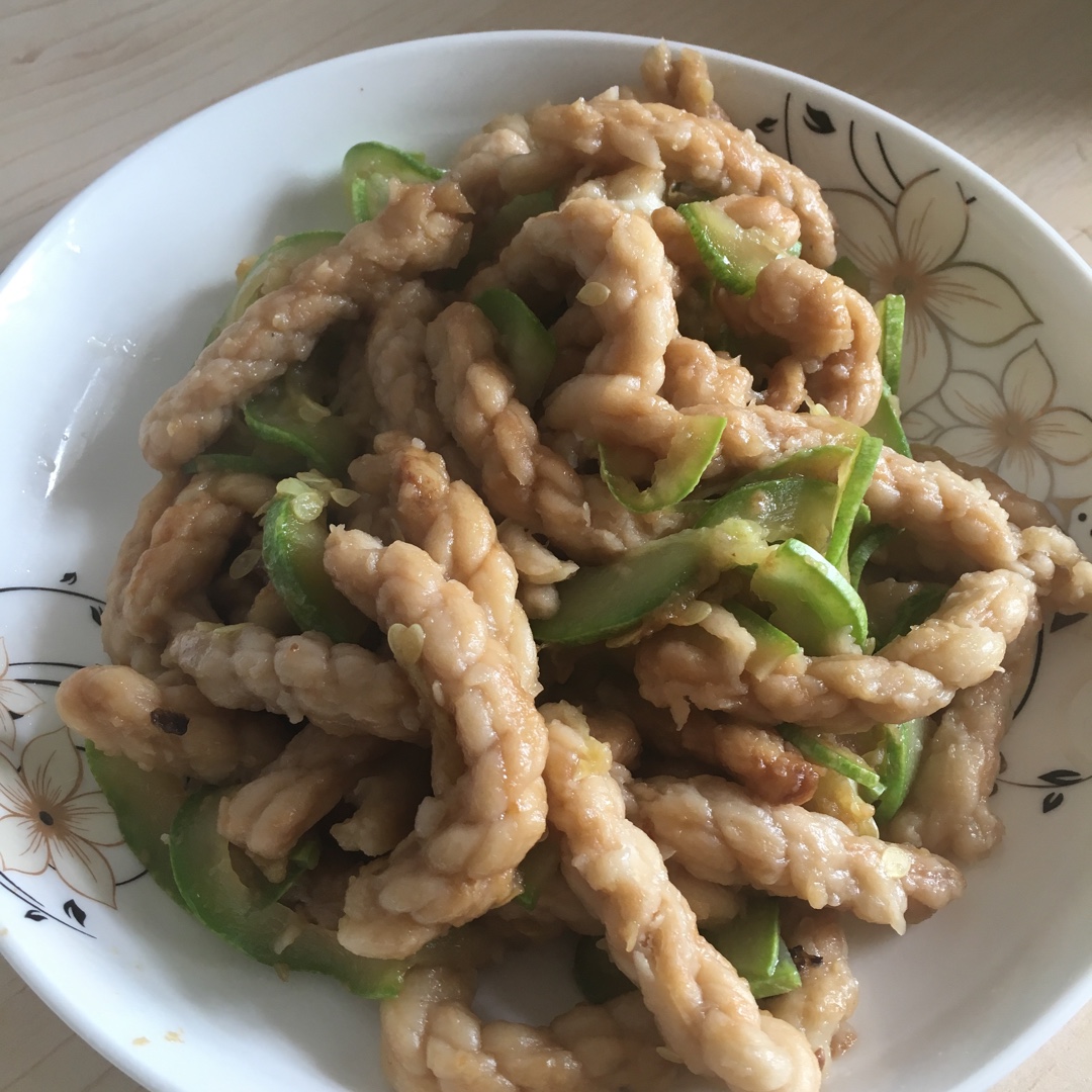 西葫芦炒麻花