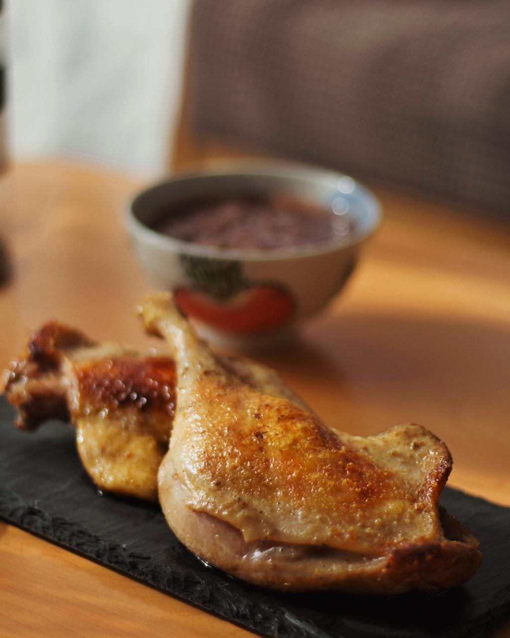 脆皮香酥鸭腿