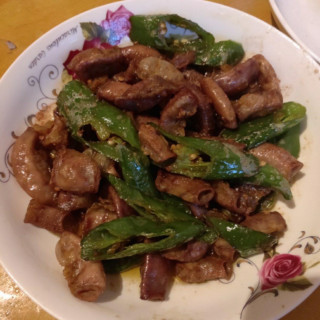 尖椒炒苦肠（小肠）