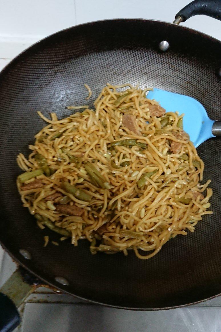 豆角焖面