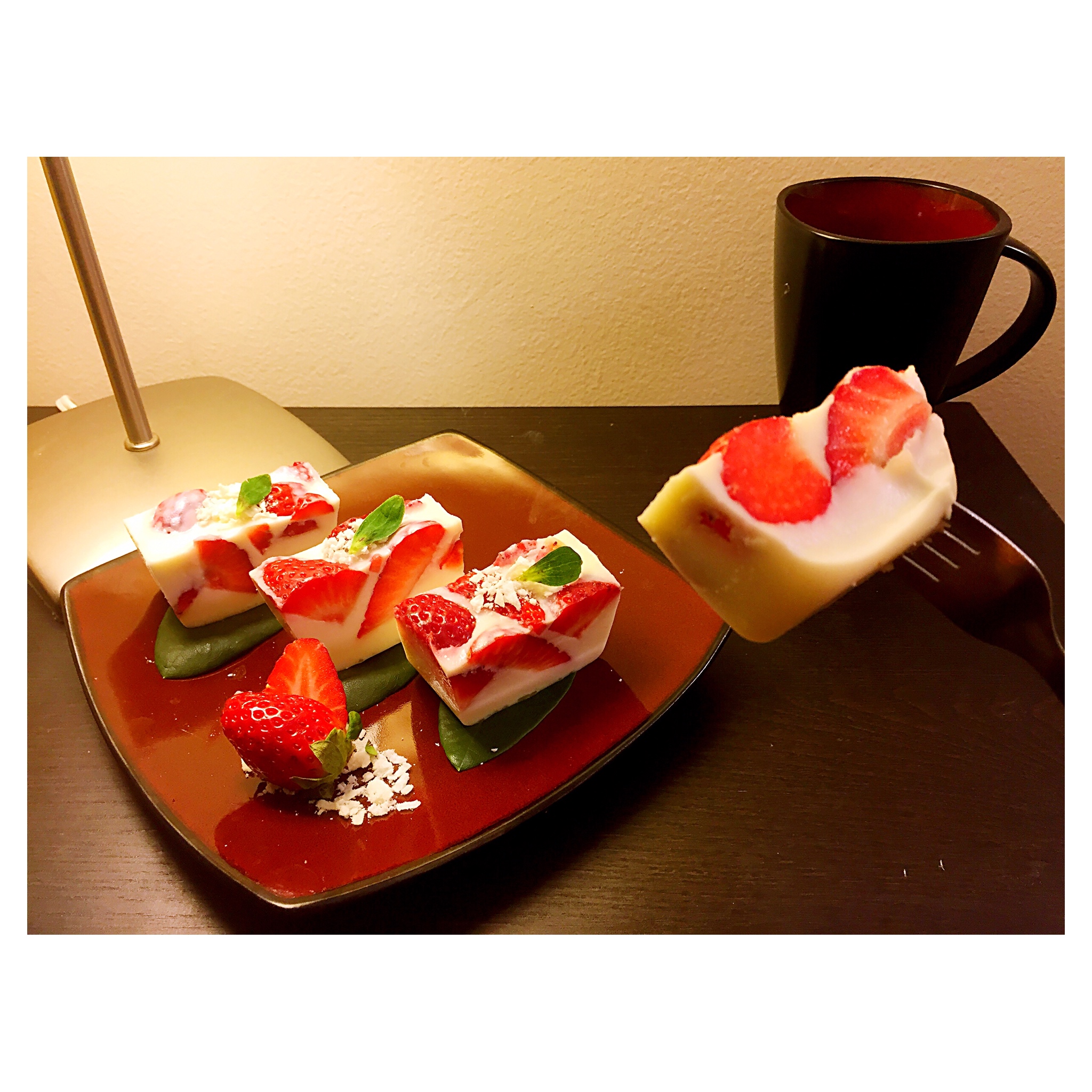 日本大热的草莓牛奶羊羹