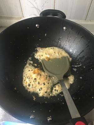 咸蛋黄炒番薯🍠的做法 步骤2